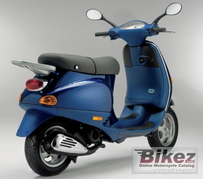 2005 Vespa ET2 50 photo